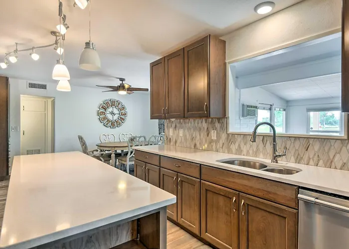 Golfers' Paradise! Upscale In Sun Holiday home Sun City
