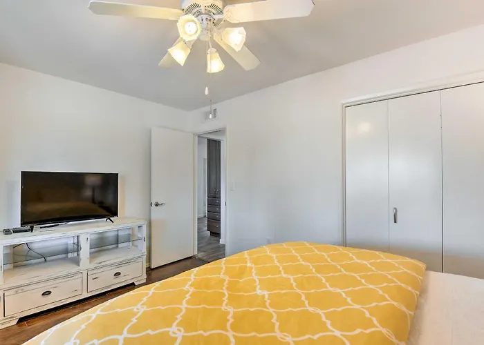 Golfers' Paradise! Upscale In Sun Holiday home